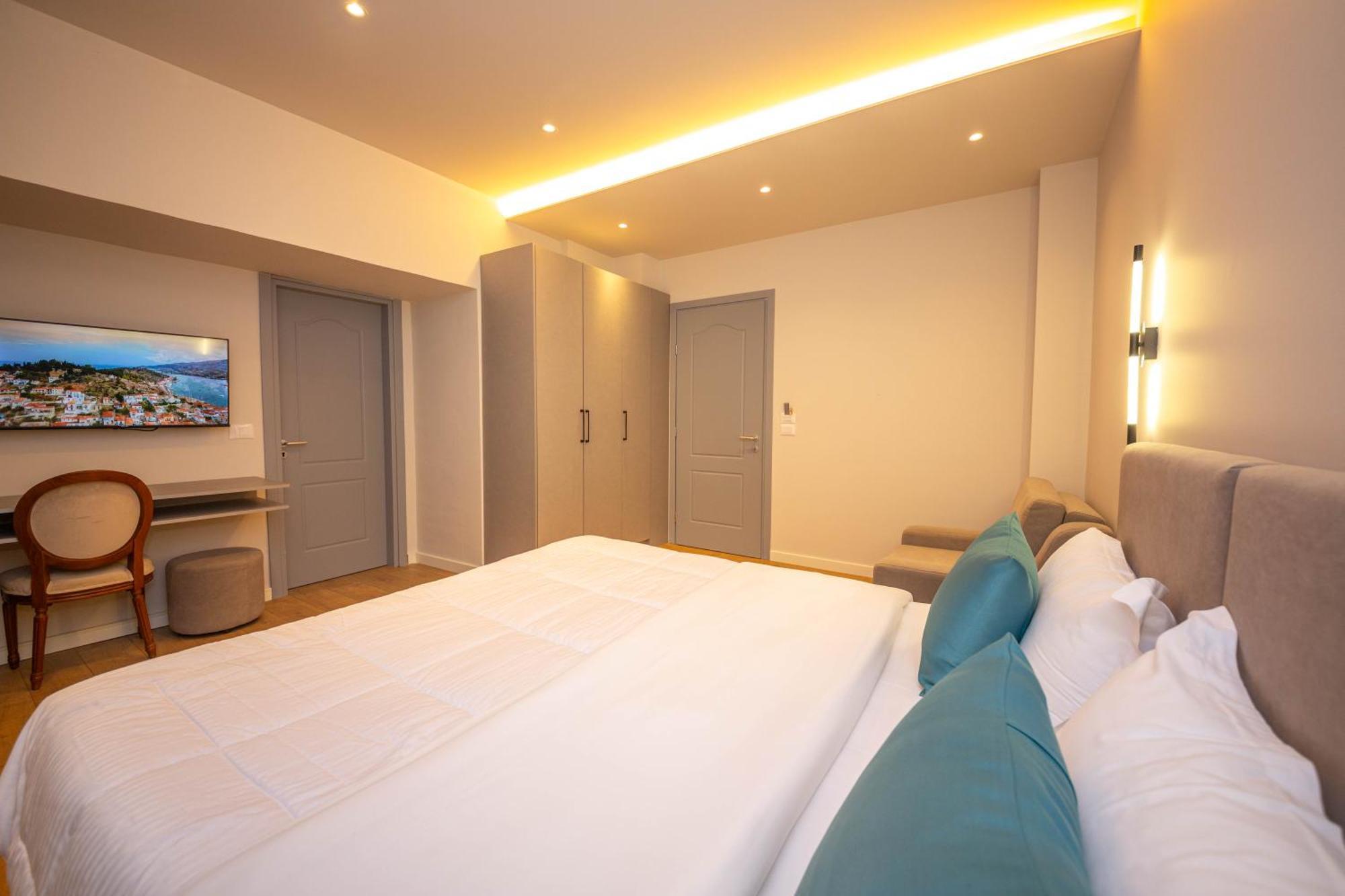 Illyrian Boutique Hotel Sarandë Exteriör bild