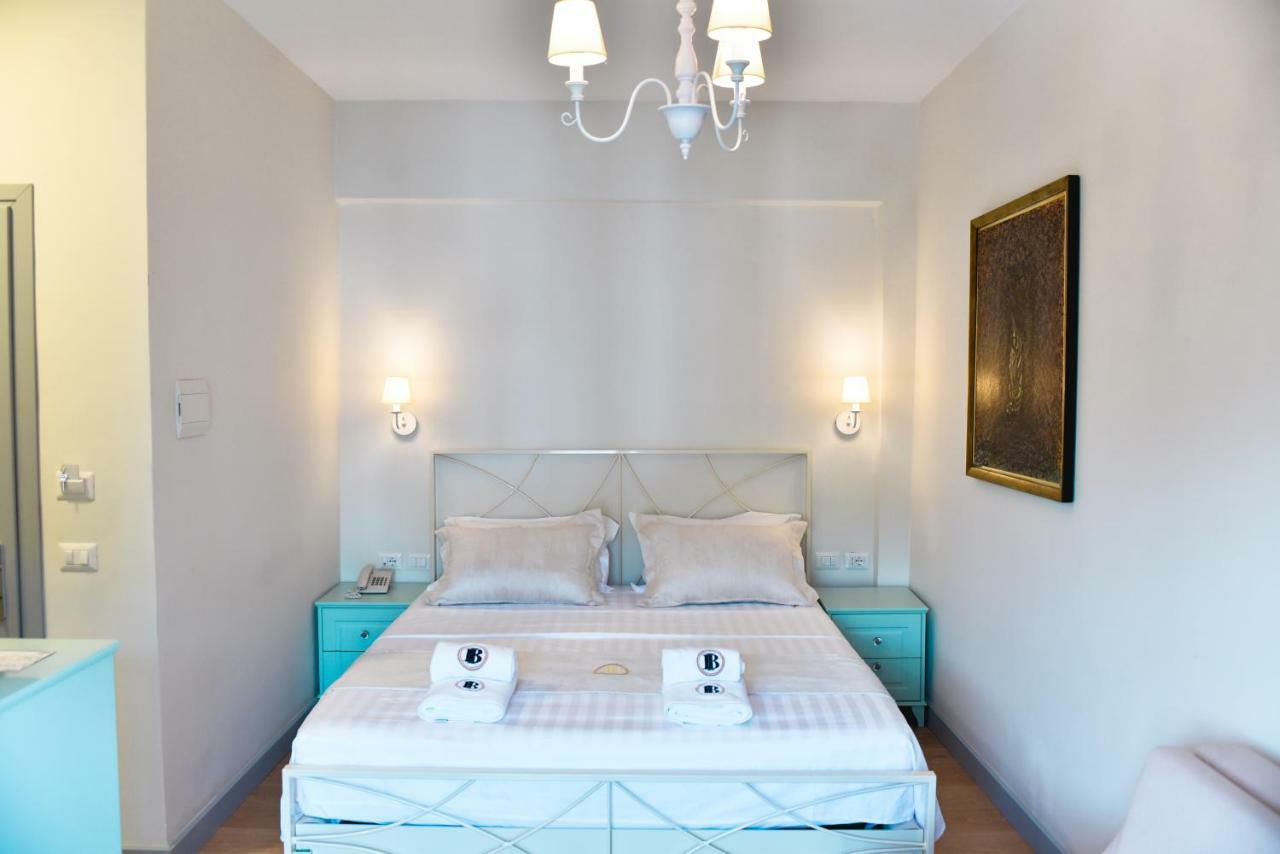 Illyrian Boutique Hotel Sarandë Exteriör bild